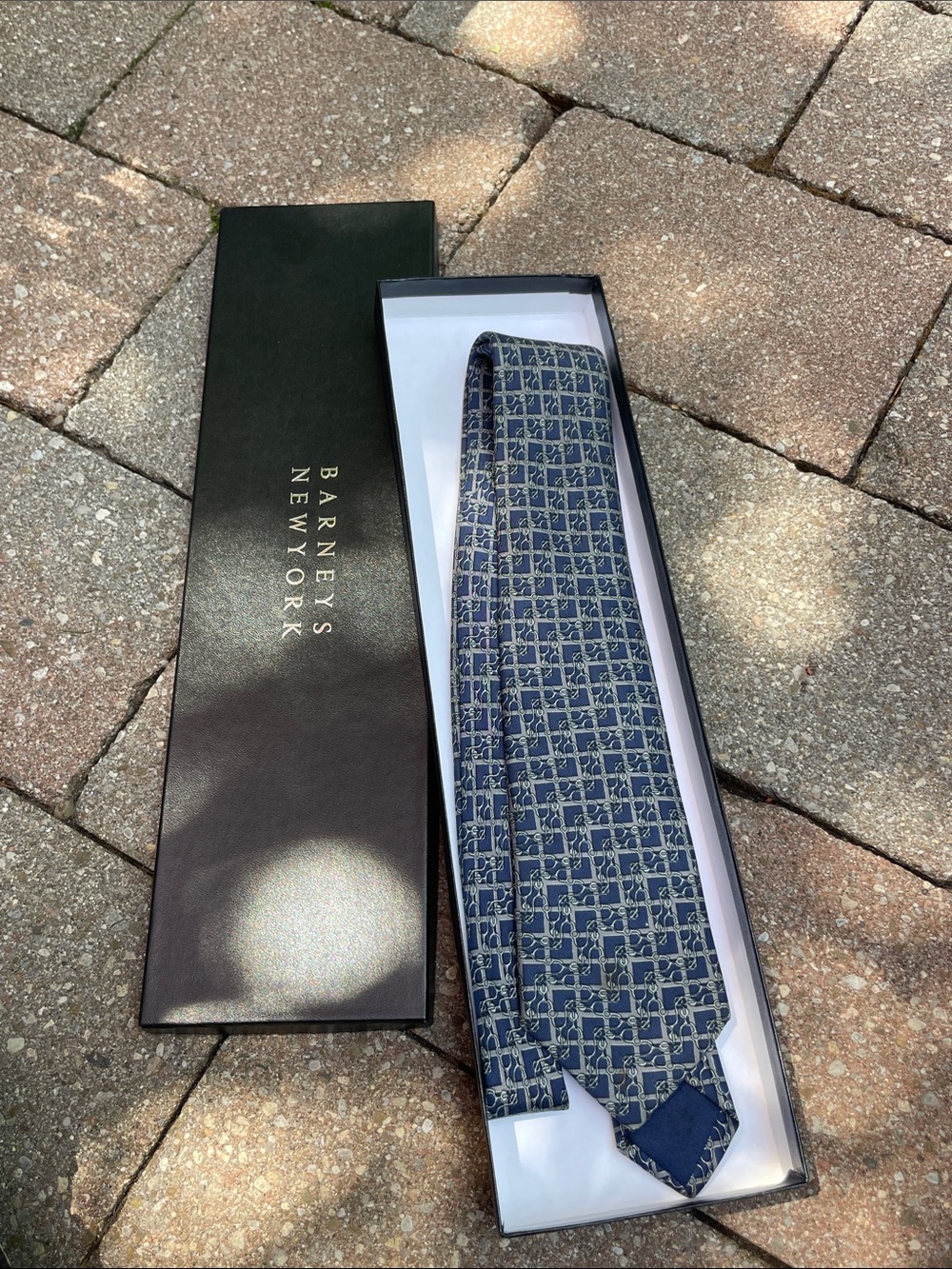 Vintage 90s Hermes Paris Men’s Blue Patterned Silk Tie - Made in France